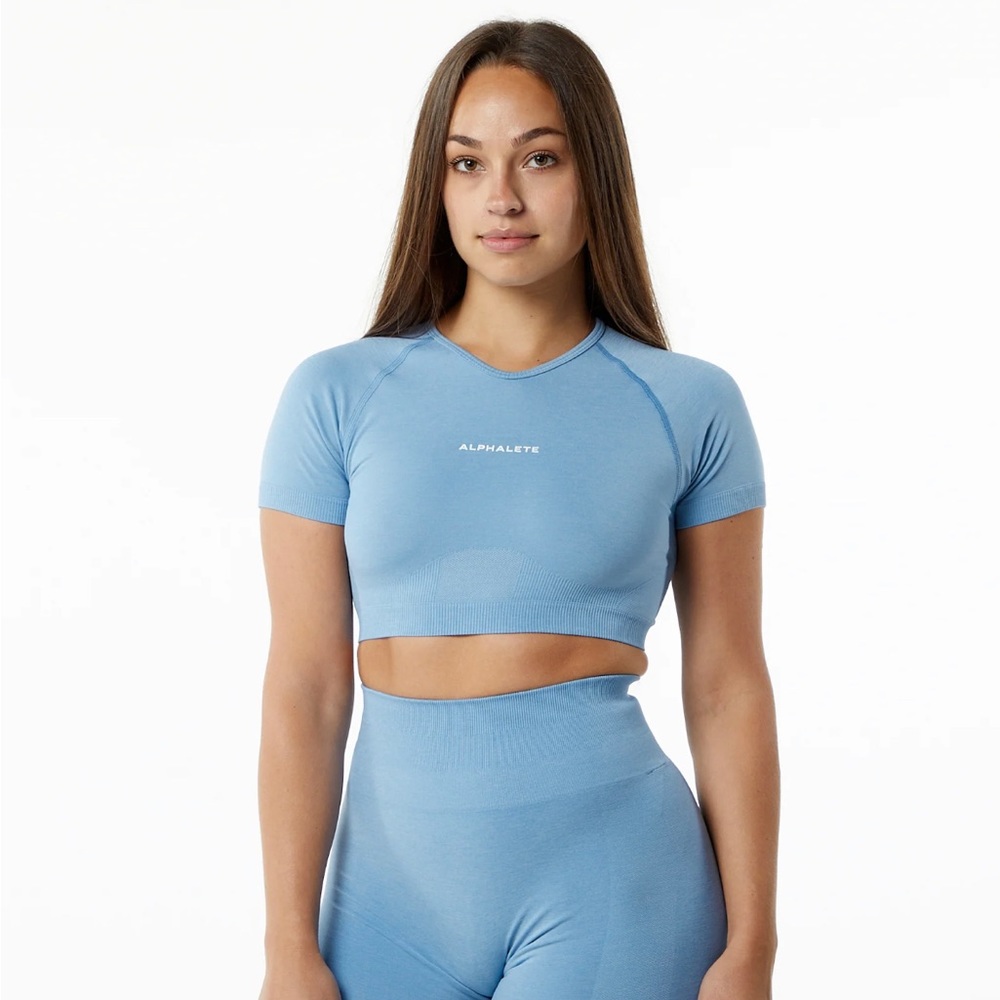 Alphalete V-Neck Crop Top - Washed Denim